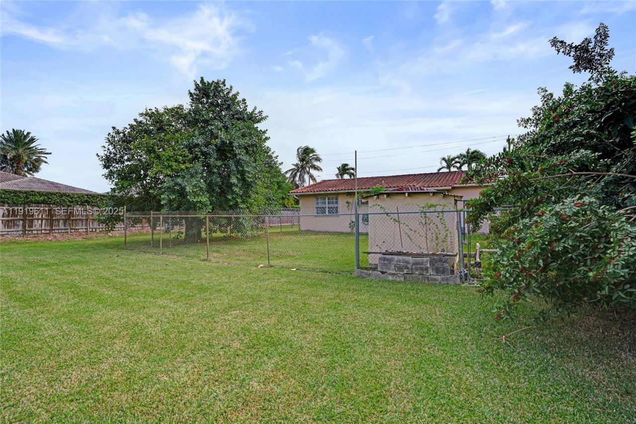 13401 SW 38th St, Miami, FL 33175 Photo