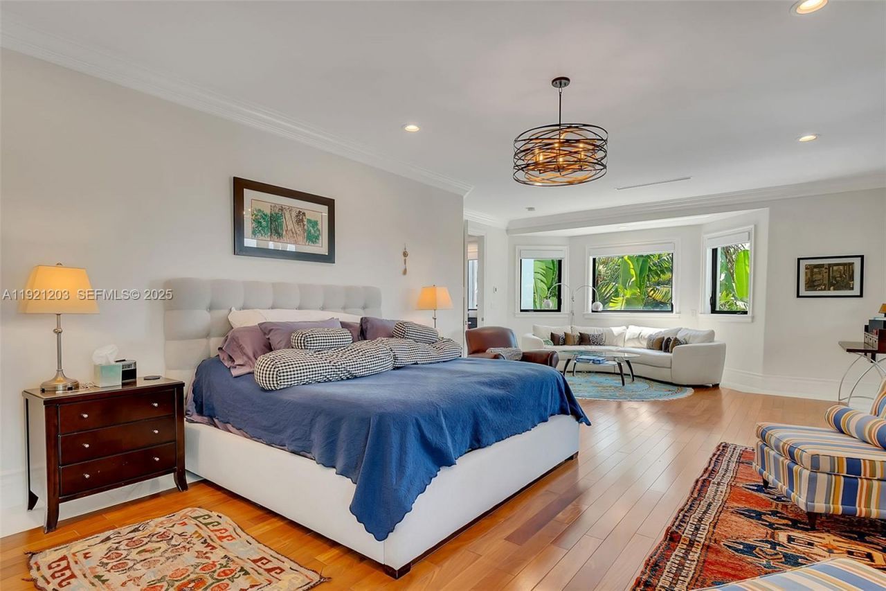 7400 SW 72nd Ct, Miami, FL 33143 Photo