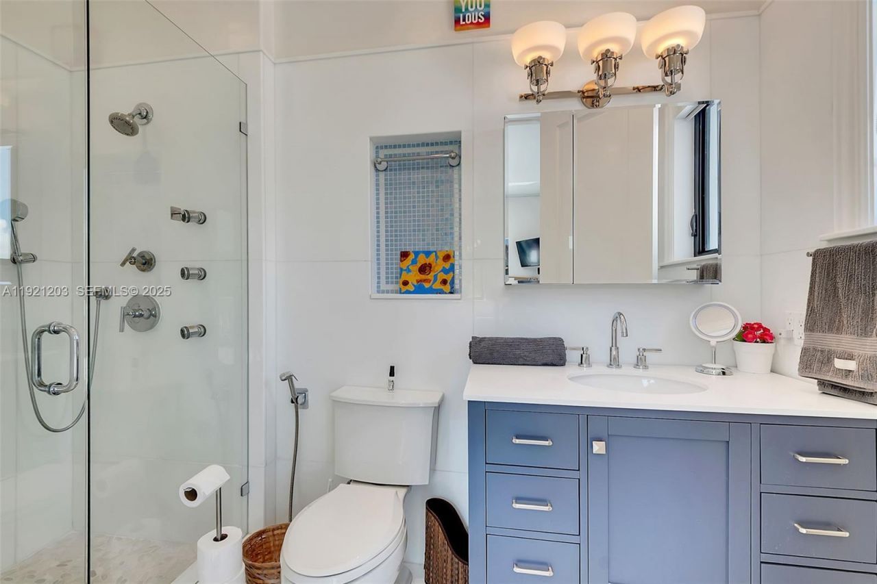 7400 SW 72nd Ct, Miami, FL 33143 Photo