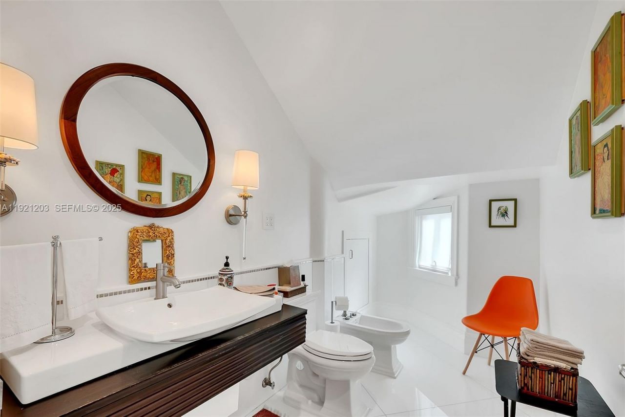 7400 SW 72nd Ct, Miami, FL 33143 Photo