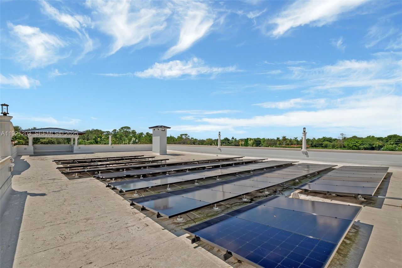 7400 SW 72nd Ct, Miami, FL 33143 Photo