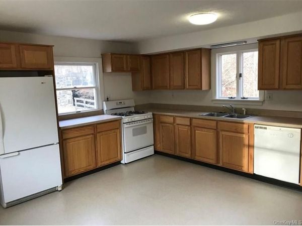 172 County Route 105, Highland Mills, NY 10930