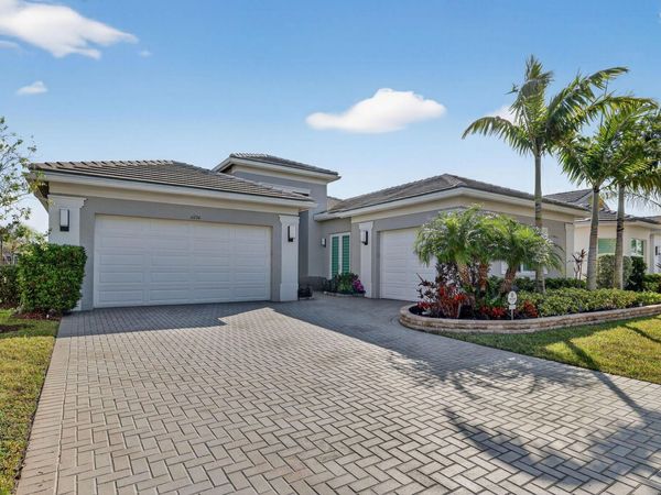 11734 SW Coronado Springs Drive, Port Saint Lucie, FL 34987