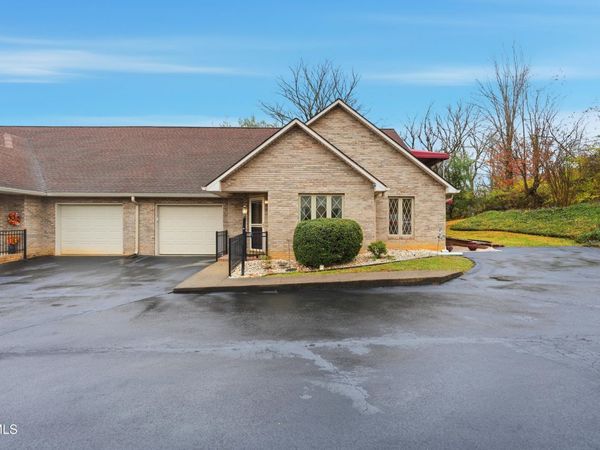 2509 East Lakeview Drive, Unit 5, Johnson City, TN 37601