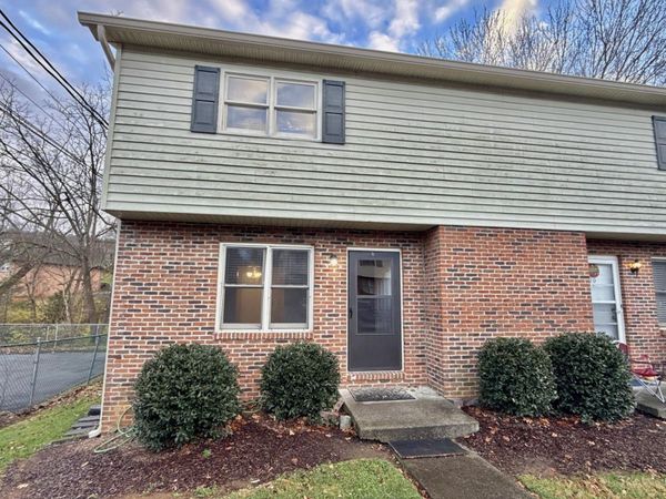 1800 Seminole Drive, Unit 19, Johnson City, TN 37604