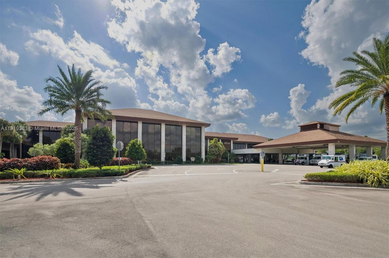 12600 SW 5th Ct, Unit 104L, Pembroke Pines, FL 33027 Photo