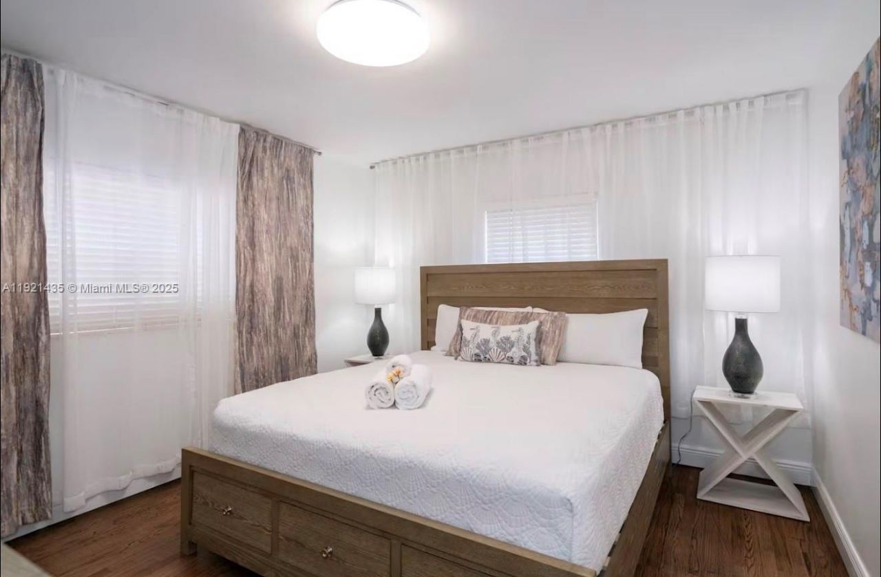 35 SW 28th Rd, Miami, FL 33129 Photo