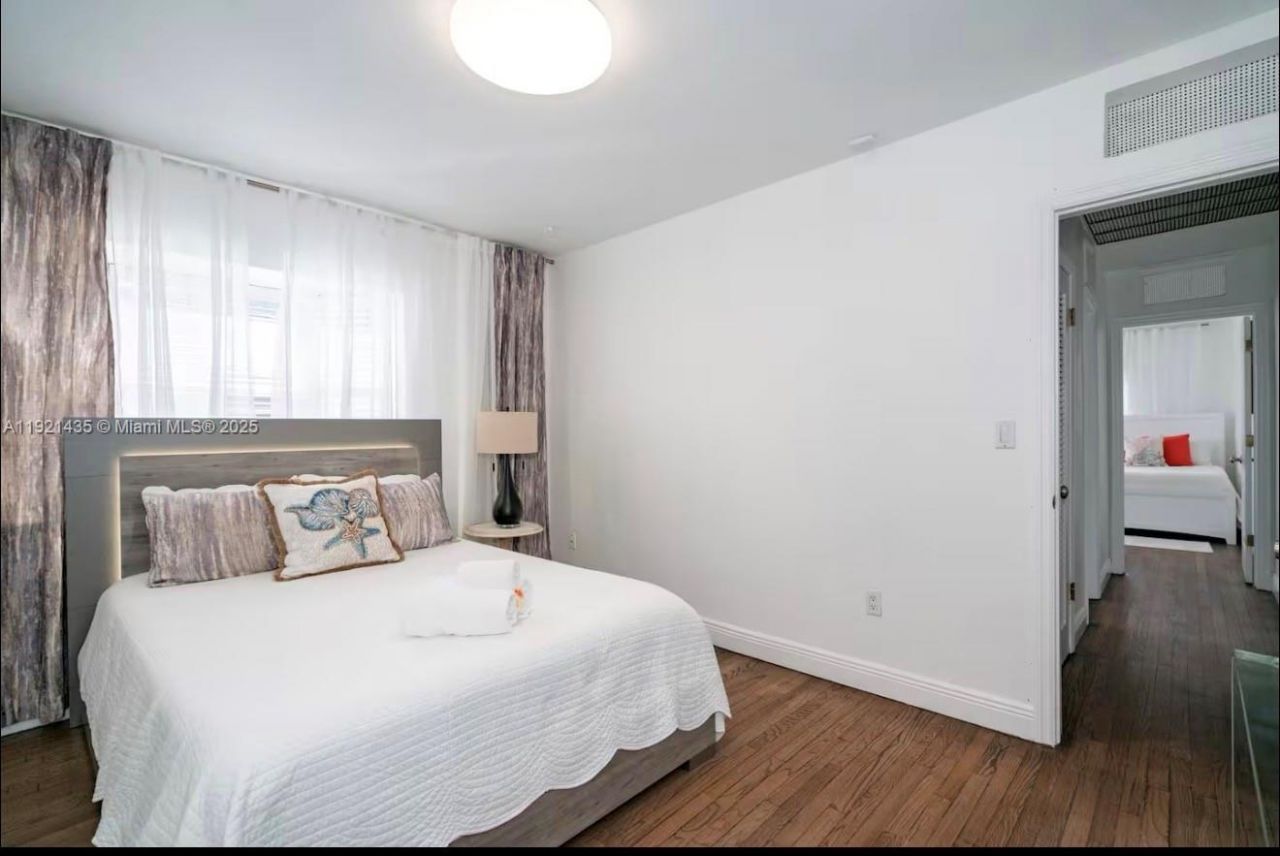 35 SW 28th Rd, Miami, FL 33129 Photo