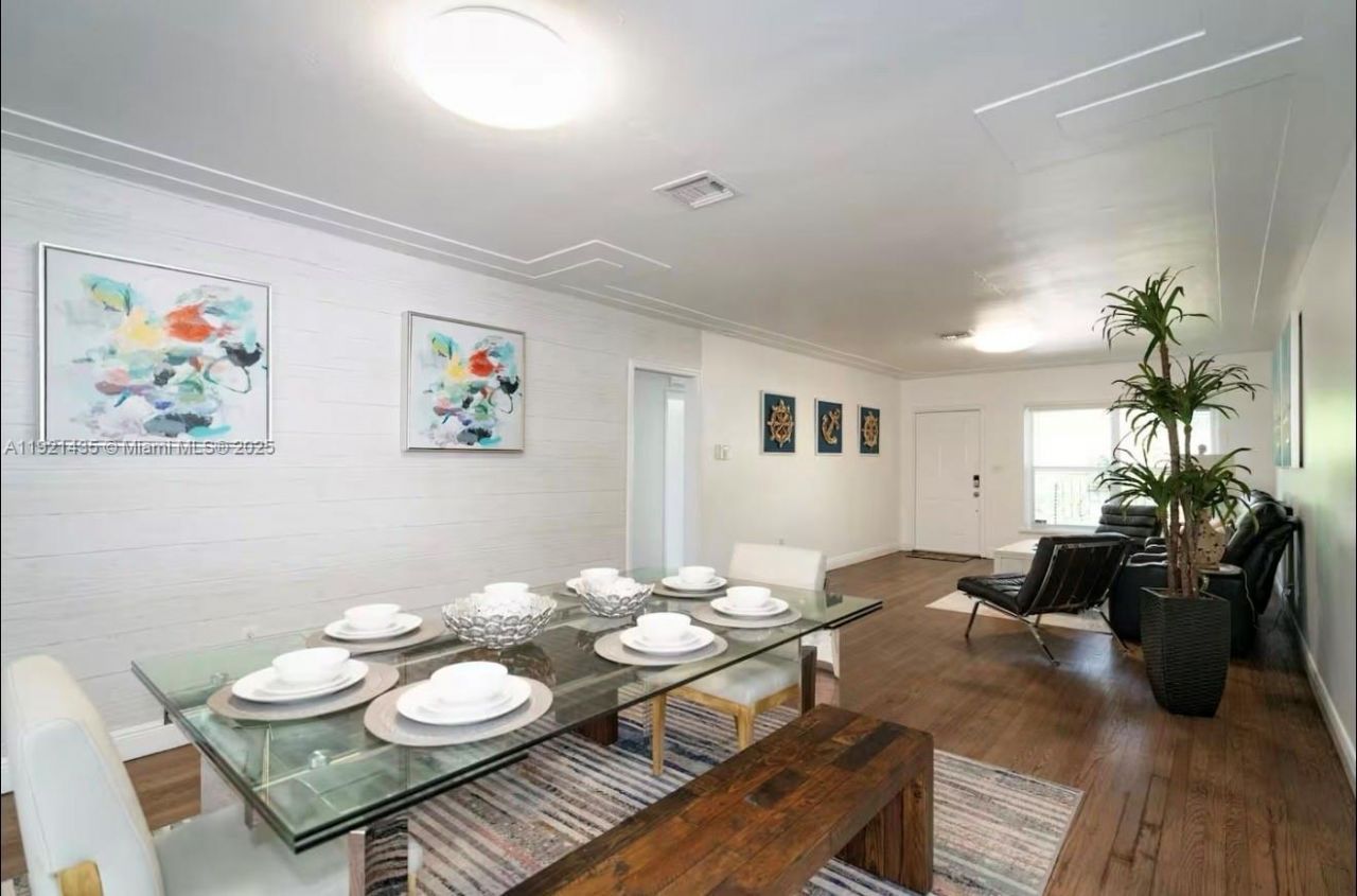 35 SW 28th Rd, Miami, FL 33129 Photo