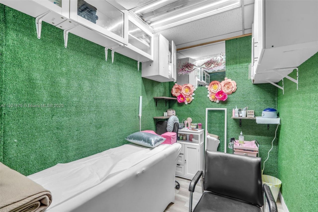 6761 W Flagler St, Miami, FL 33144 Photo