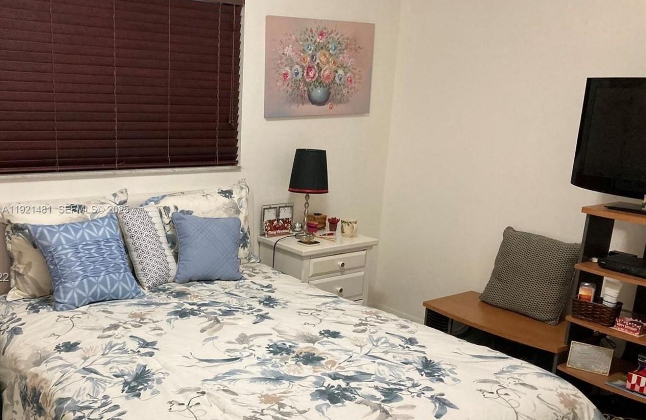 8035 SW 107th Ave, Unit 110, Miami, FL 33173 Photo