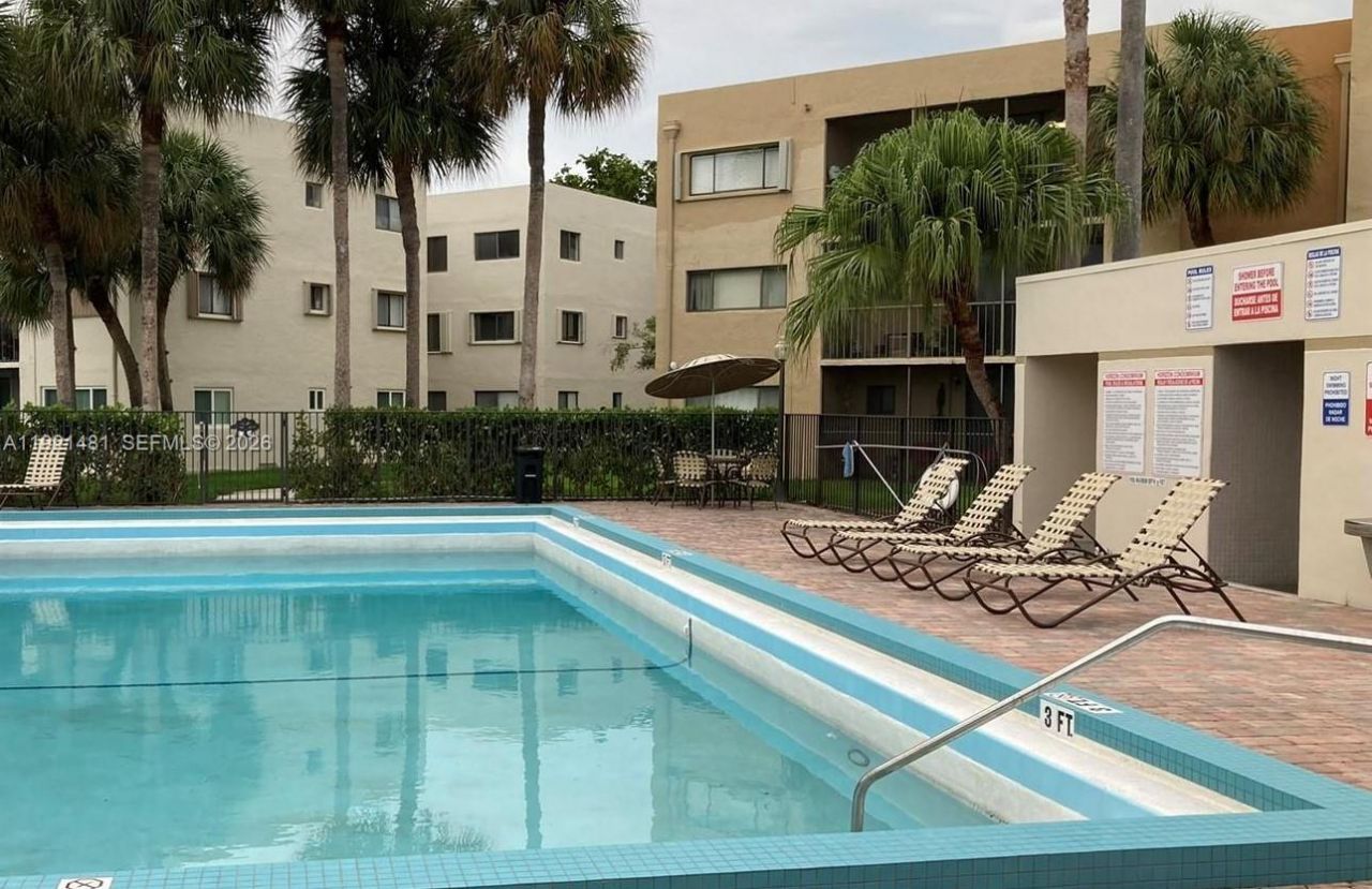 8035 SW 107th Ave, Unit 110, Miami, FL 33173 Photo