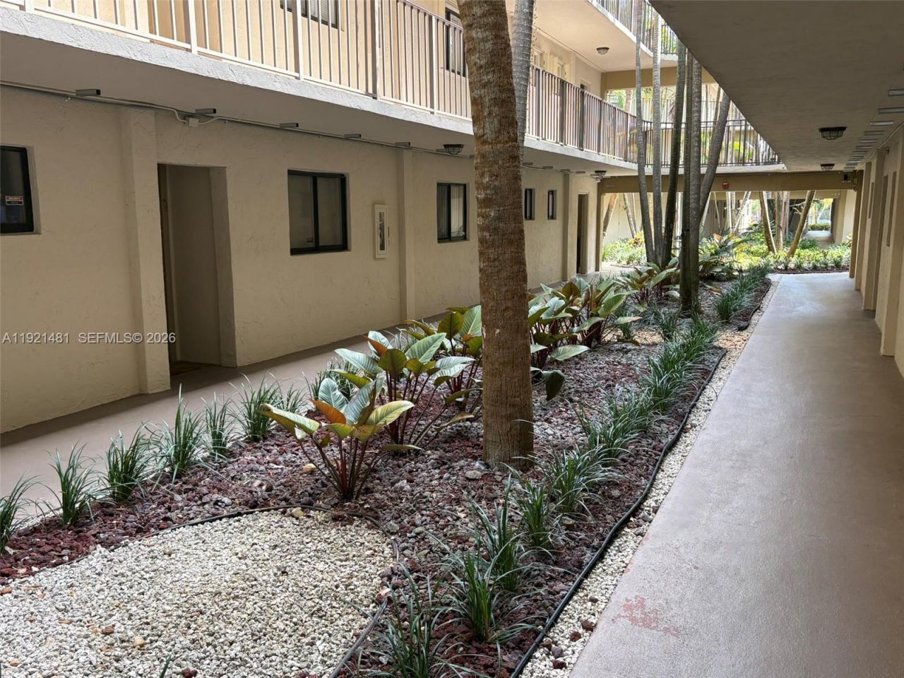 8035 SW 107th Ave, Unit 110, Miami, FL 33173 Photo