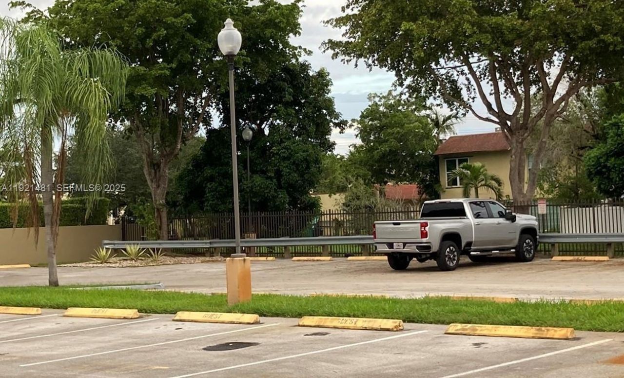 8035 SW 107th Ave, Unit 110, Miami, FL 33173 Photo