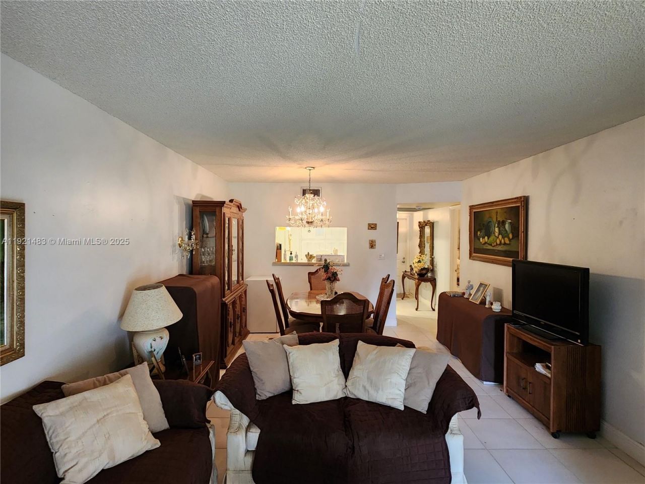 900 Colony Point Cir, Unit 107, Pembroke Pines, FL 33026 Photo