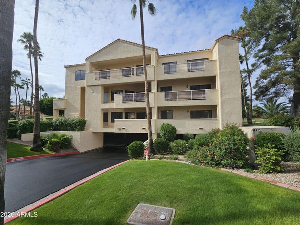 19400 N WESTBROOK Parkway, Unit 333, Peoria, AZ 85382