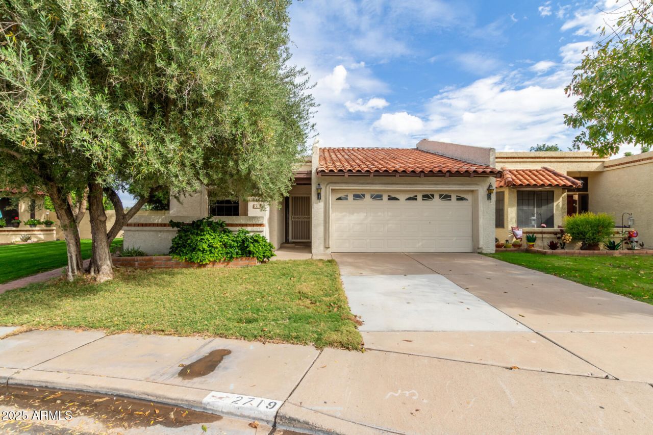 2719 S Santa Barbara, Mesa, AZ 85202 Main Photo