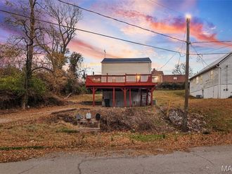 774 Cedar Street Chester, IL 62233