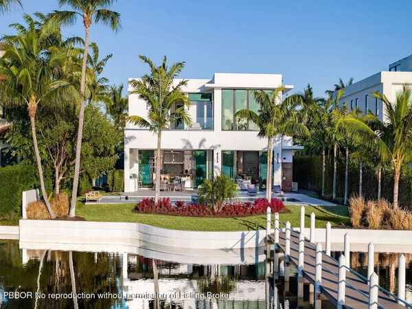 807 N Atlantic Drive, Lantana, FL 33462