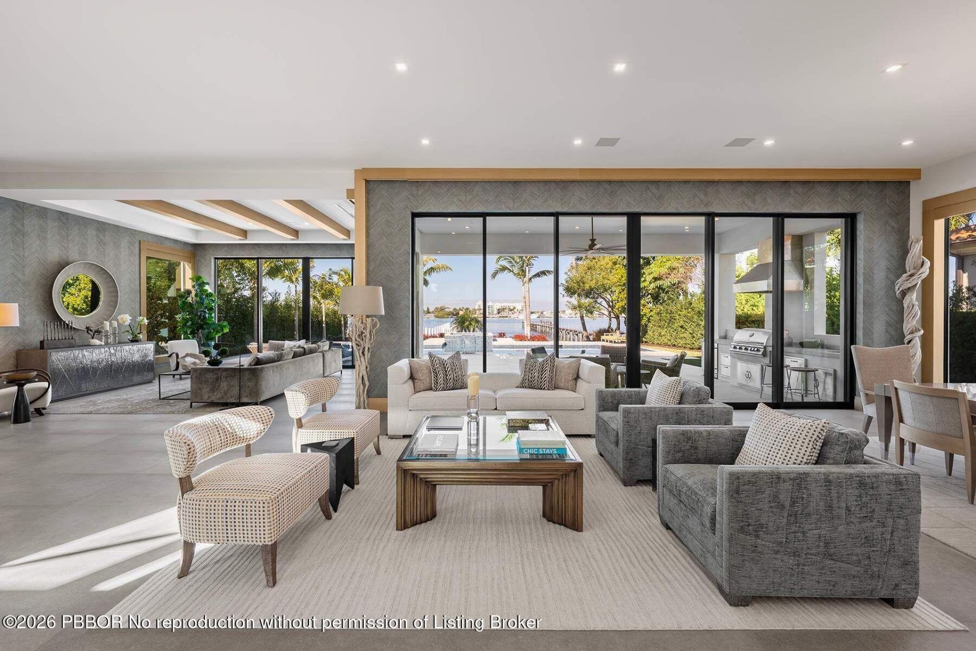 807 N Atlantic Drive, Lantana, FL 33462 Photo