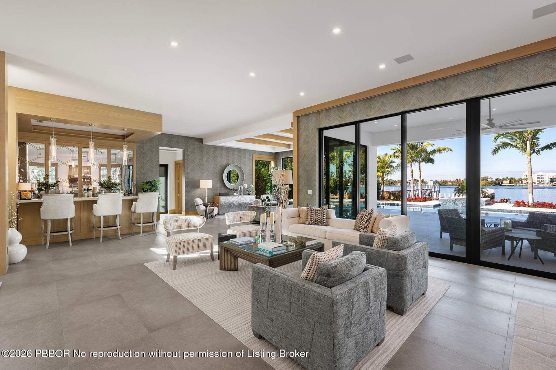 807 N Atlantic Drive, Lantana, FL 33462 Photo