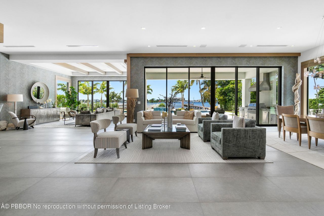 807 N Atlantic Drive, Lantana, FL 33462 Photo