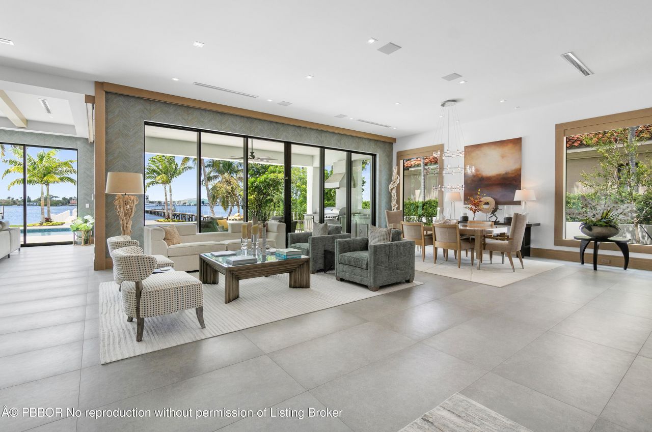 807 N Atlantic Drive, Lantana, FL 33462 Photo