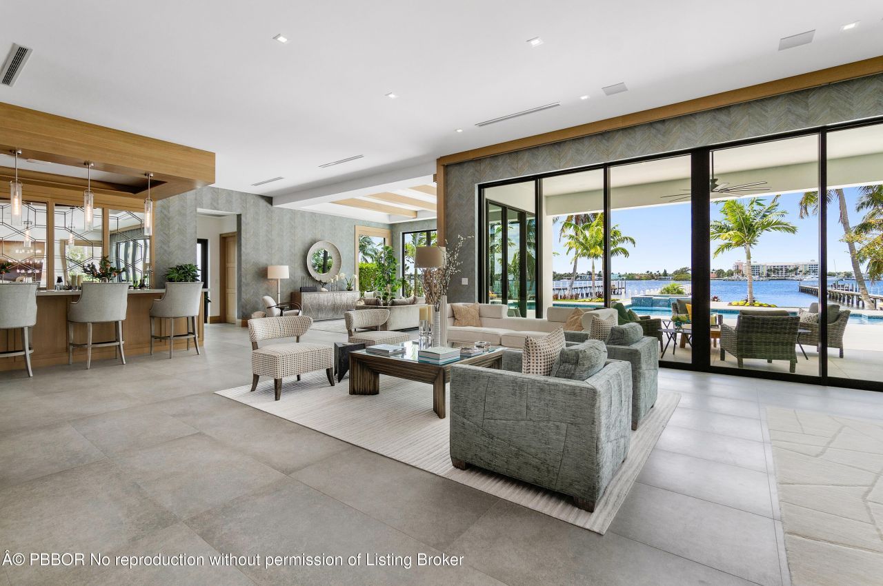 807 N Atlantic Drive, Lantana, FL 33462 Photo