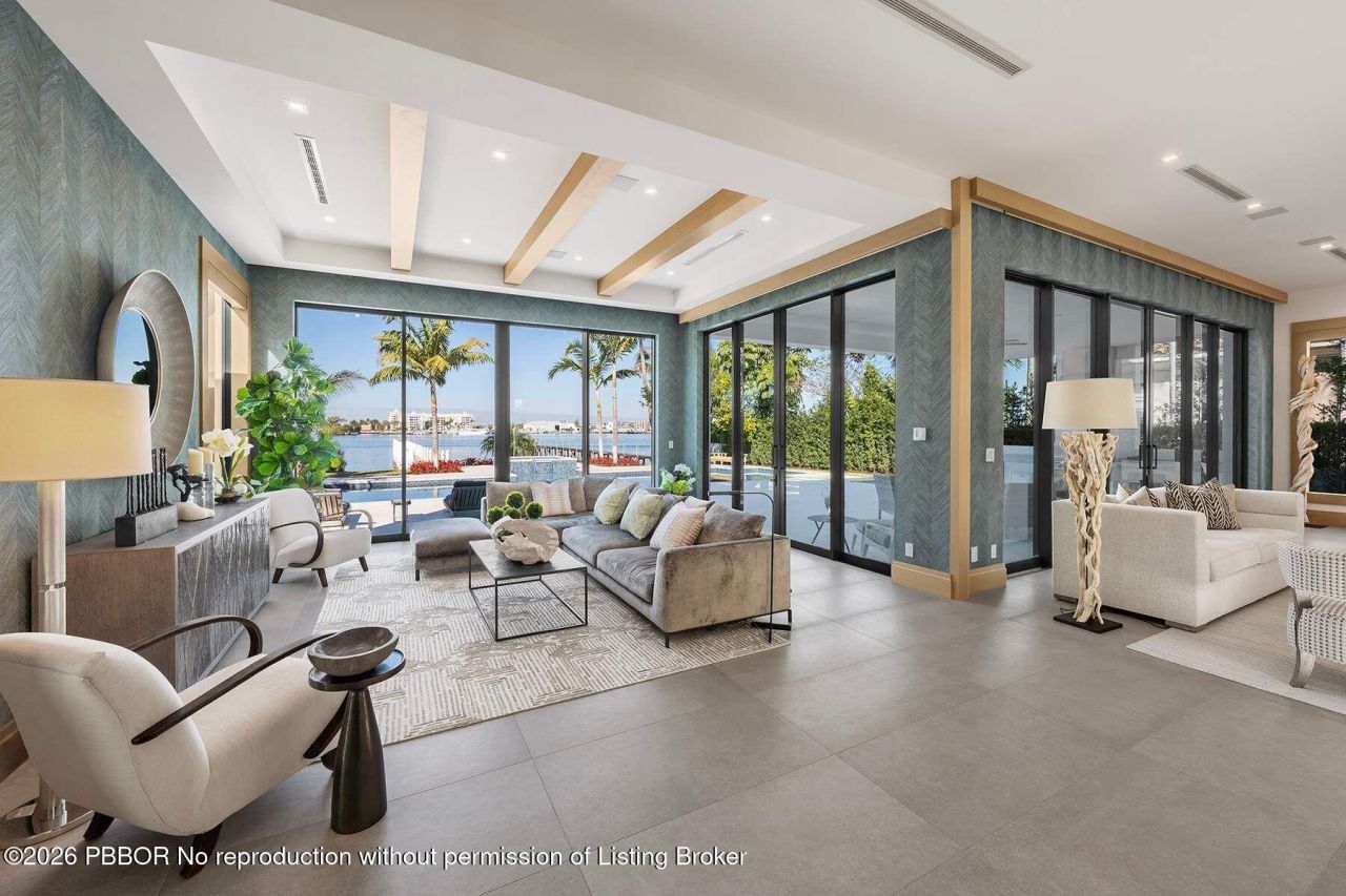 807 N Atlantic Drive, Lantana, FL 33462 Photo