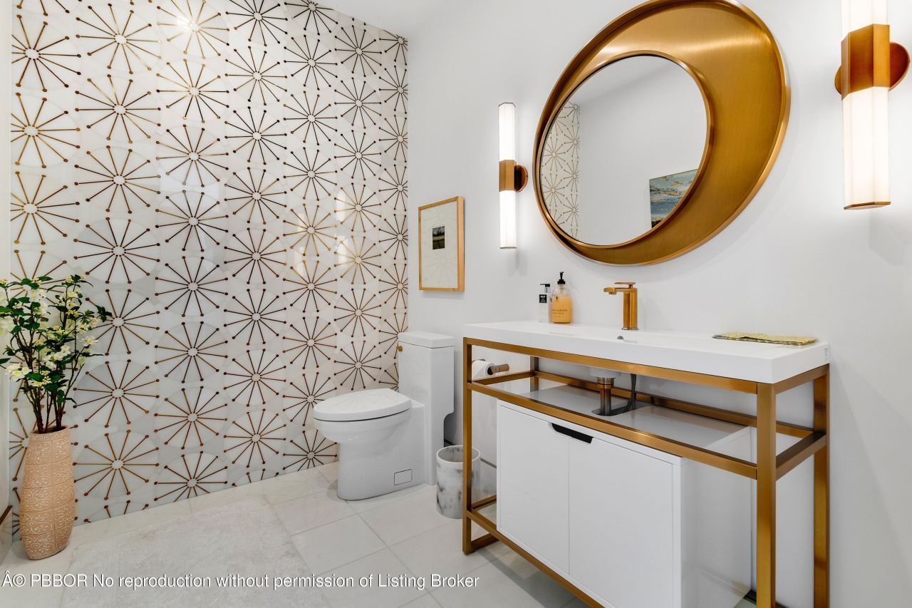 807 N Atlantic Drive, Lantana, FL 33462 Photo