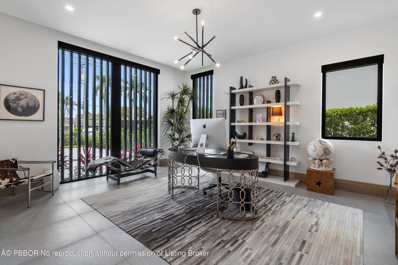 807 N Atlantic Drive, Lantana, FL 33462 Photo