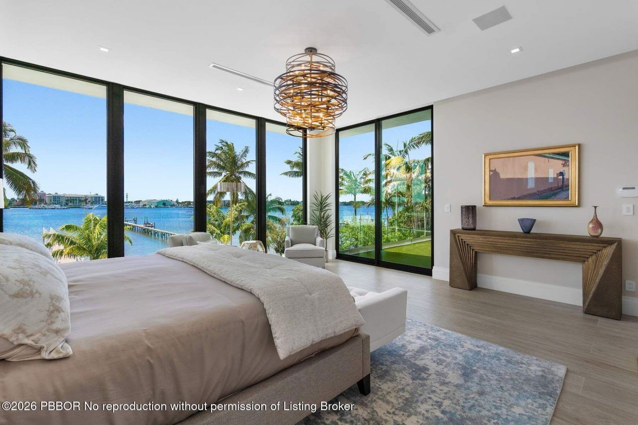 807 N Atlantic Drive, Lantana, FL 33462 Photo