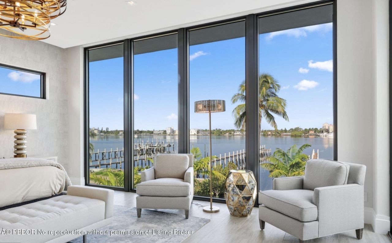 807 N Atlantic Drive, Lantana, FL 33462 Photo