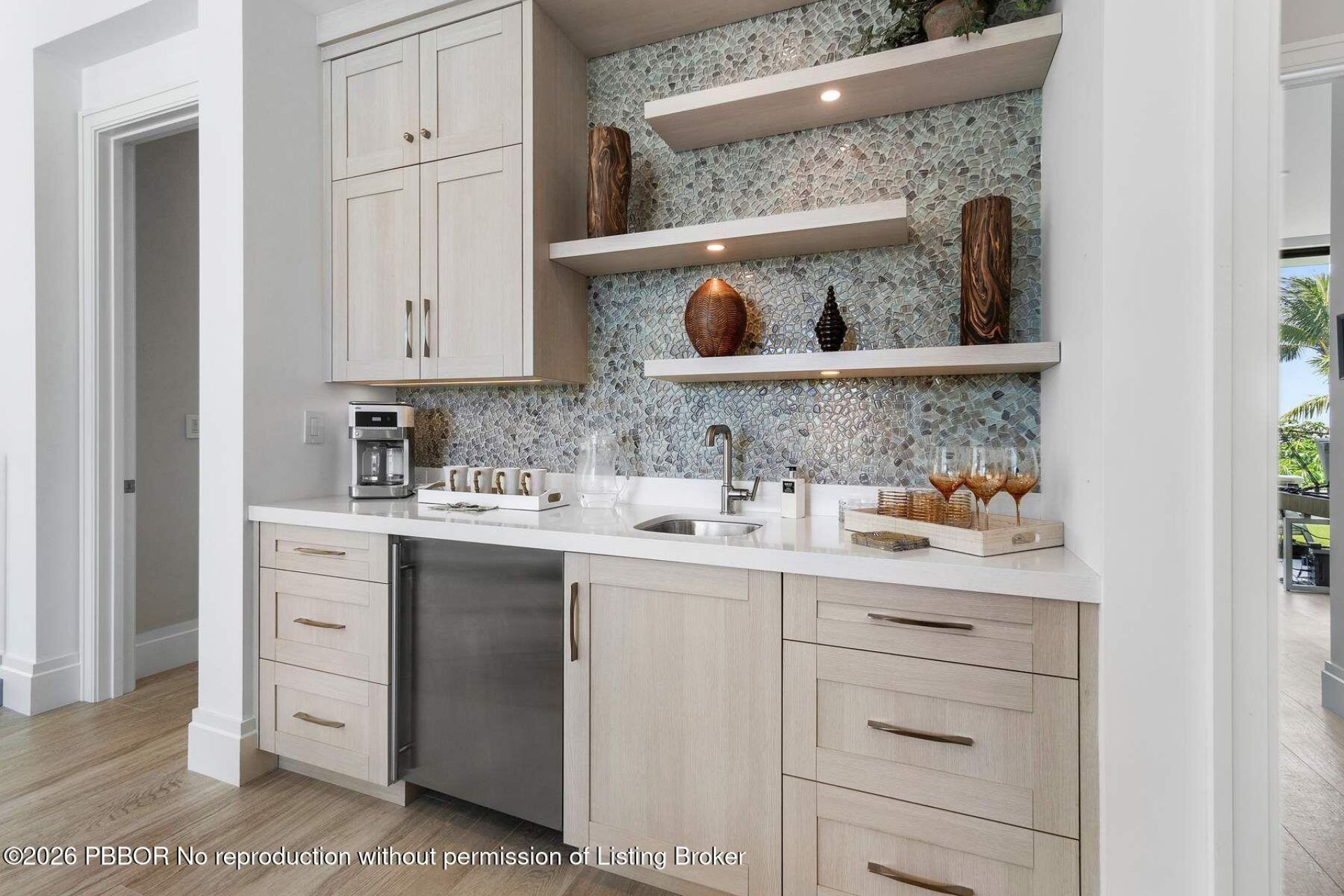 807 N Atlantic Drive, Lantana, FL 33462 Photo