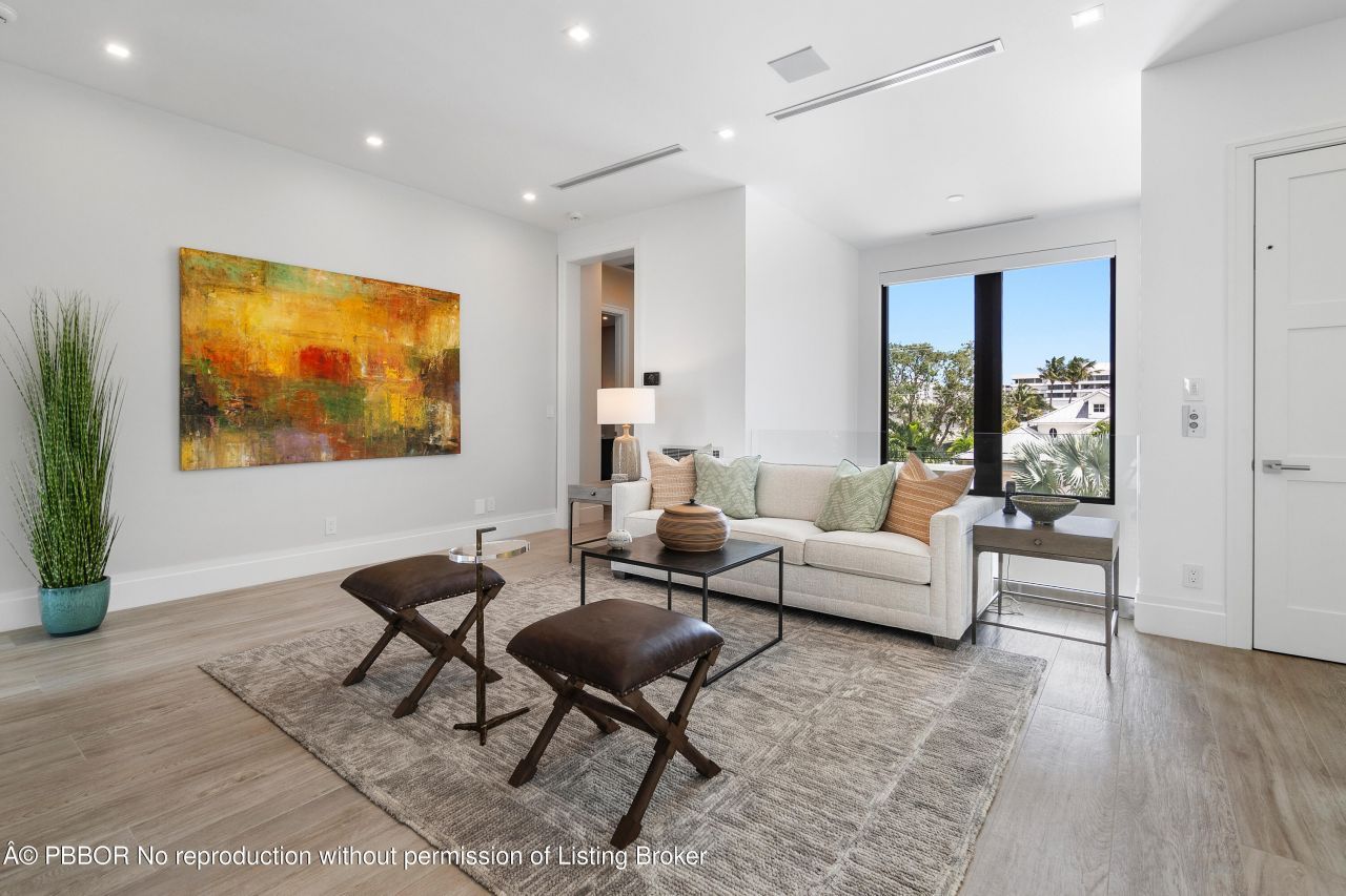 807 N Atlantic Drive, Lantana, FL 33462 Photo