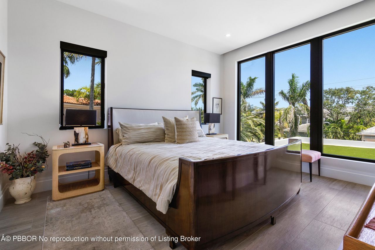 807 N Atlantic Drive, Lantana, FL 33462 Photo