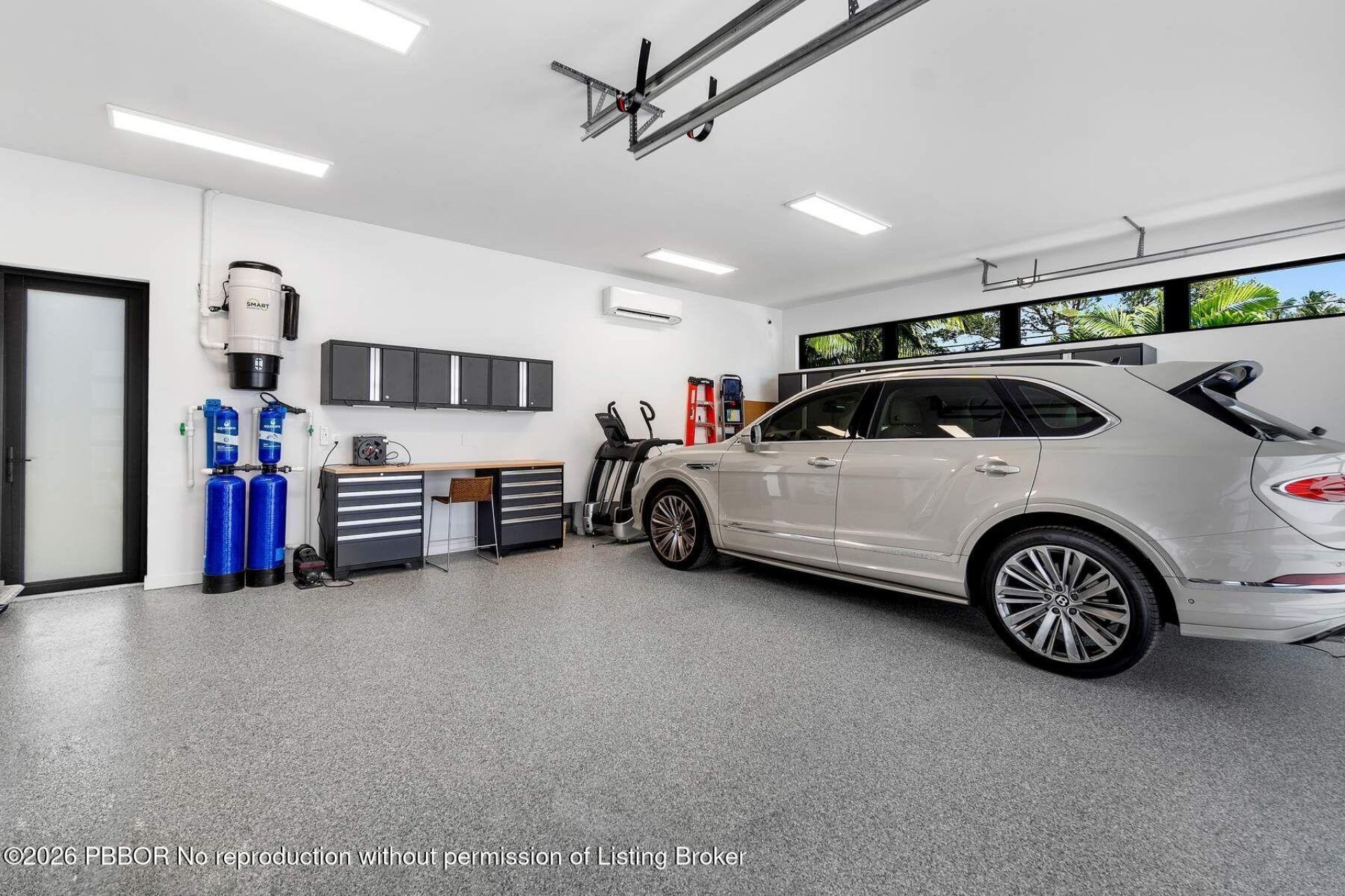 807 N Atlantic Drive, Lantana, FL 33462 Photo