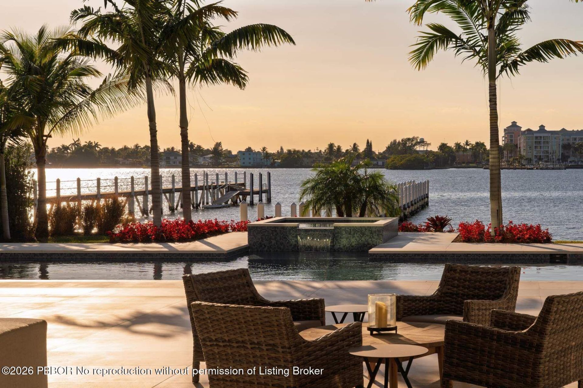 807 N Atlantic Drive, Lantana, FL 33462 Photo