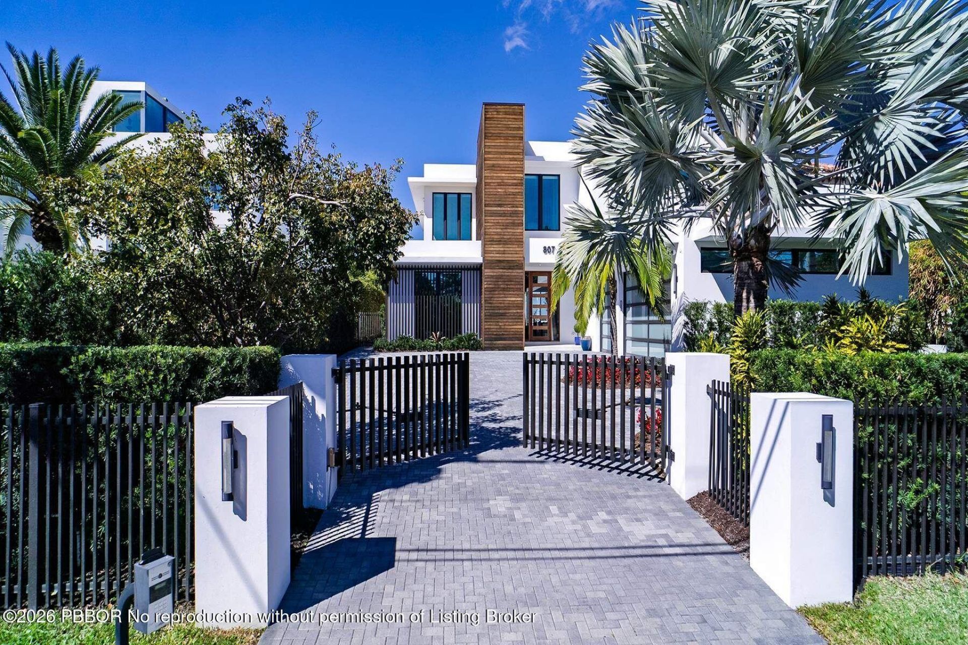 807 N Atlantic Drive, Lantana, FL 33462 Photo