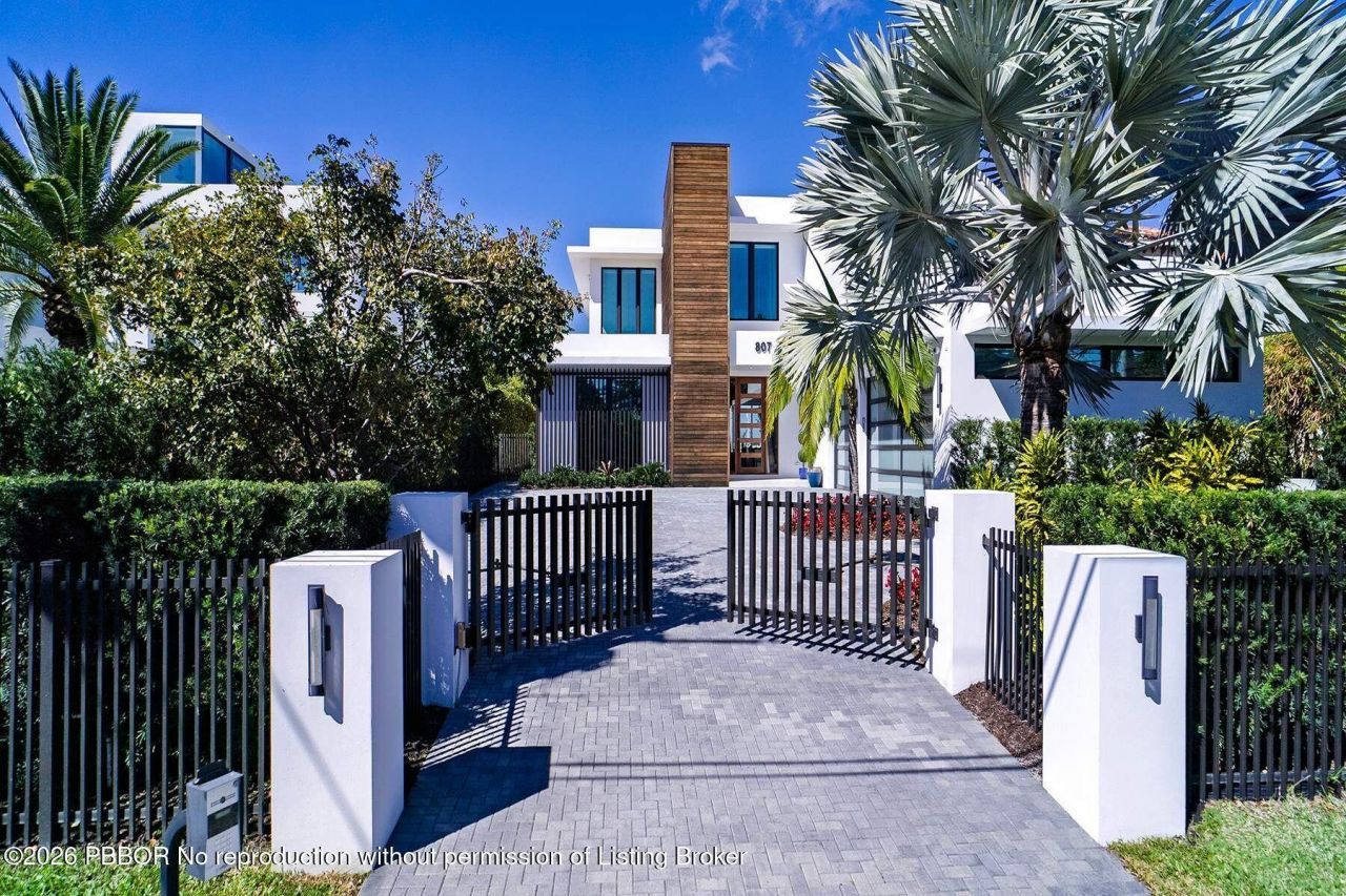 807 N Atlantic Drive, Lantana, FL 33462 Photo