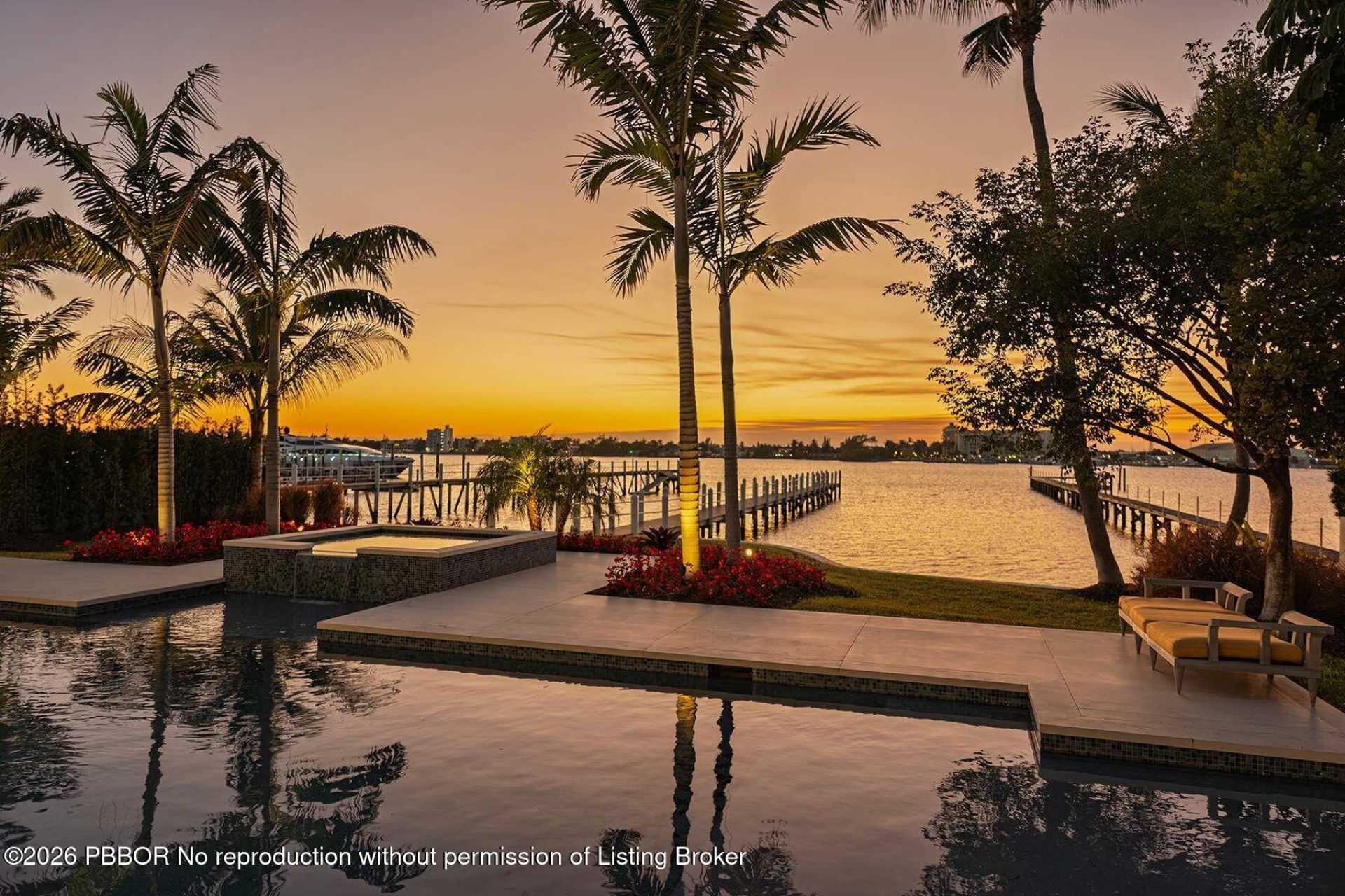 807 N Atlantic Drive, Lantana, FL 33462 Photo