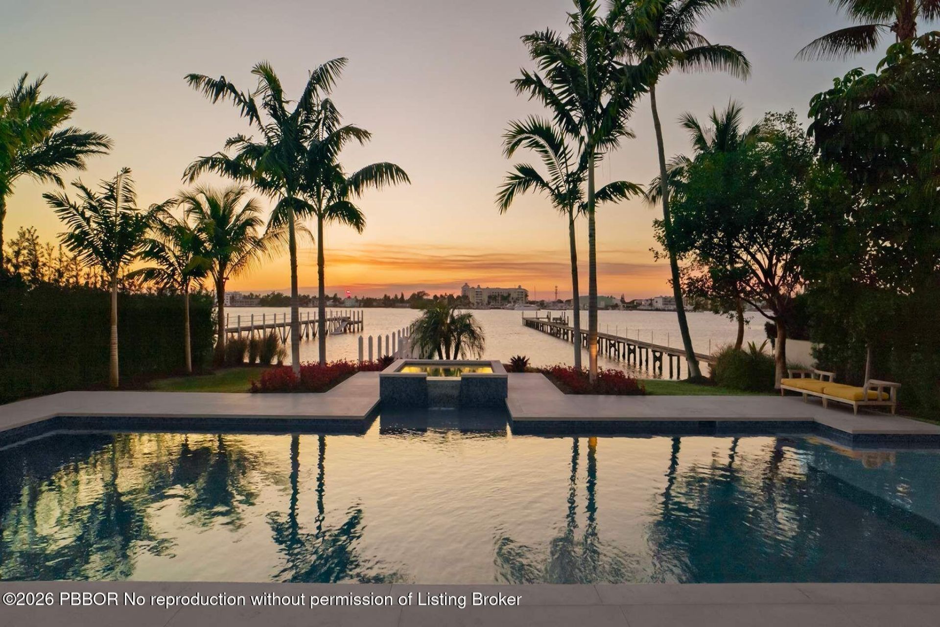 807 N Atlantic Drive, Lantana, FL 33462 Photo