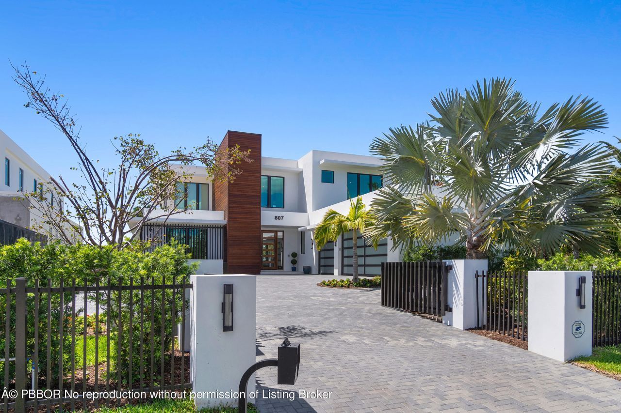 807 N Atlantic Drive, Lantana, FL 33462 Photo