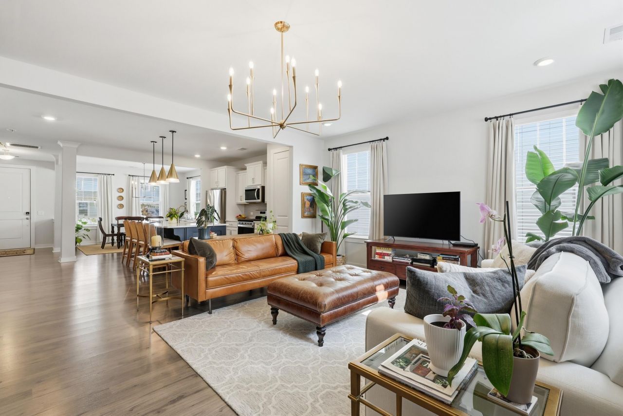 1011 Swamp Harrier Avenue Photo 19