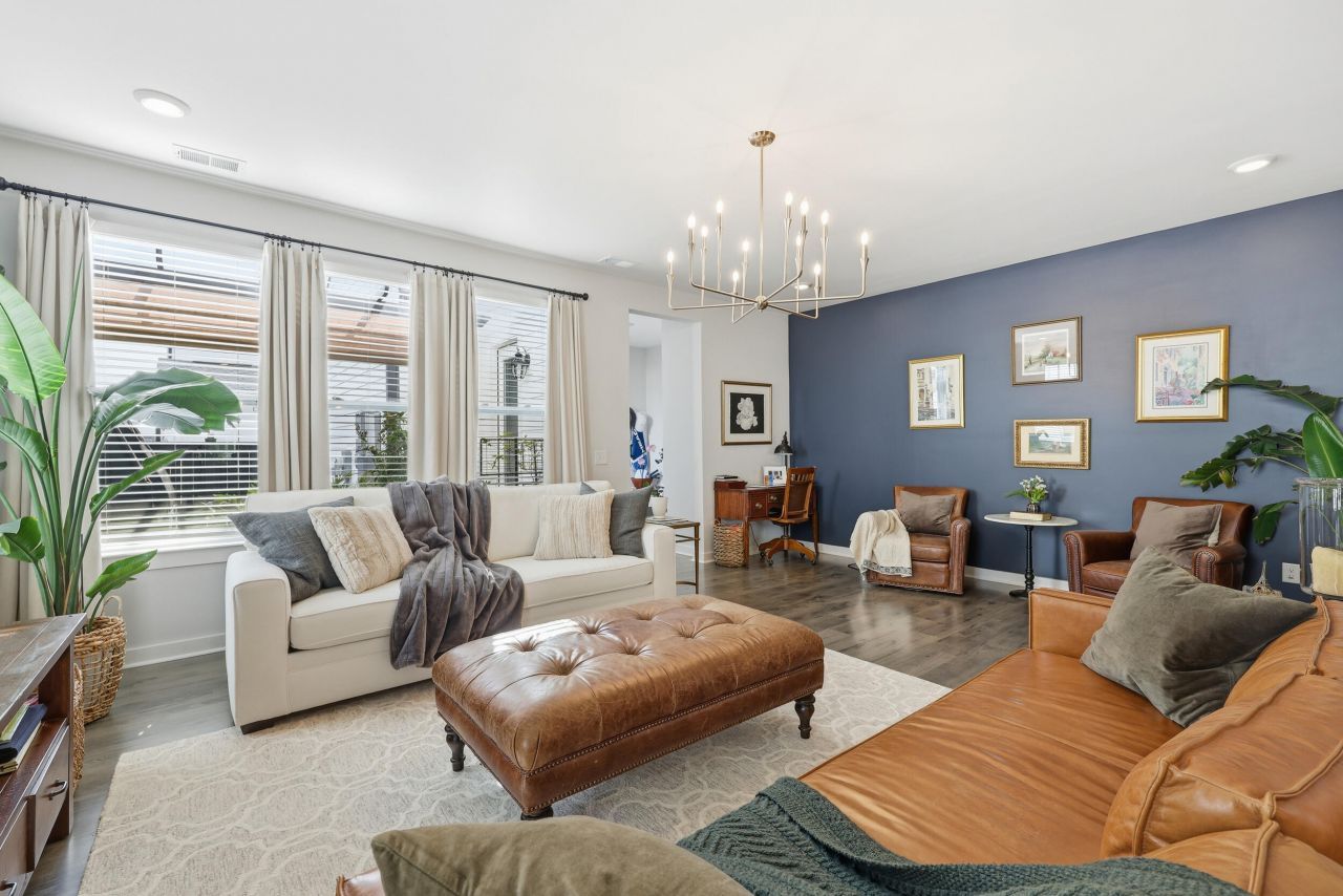 1011 Swamp Harrier Avenue Photo 21