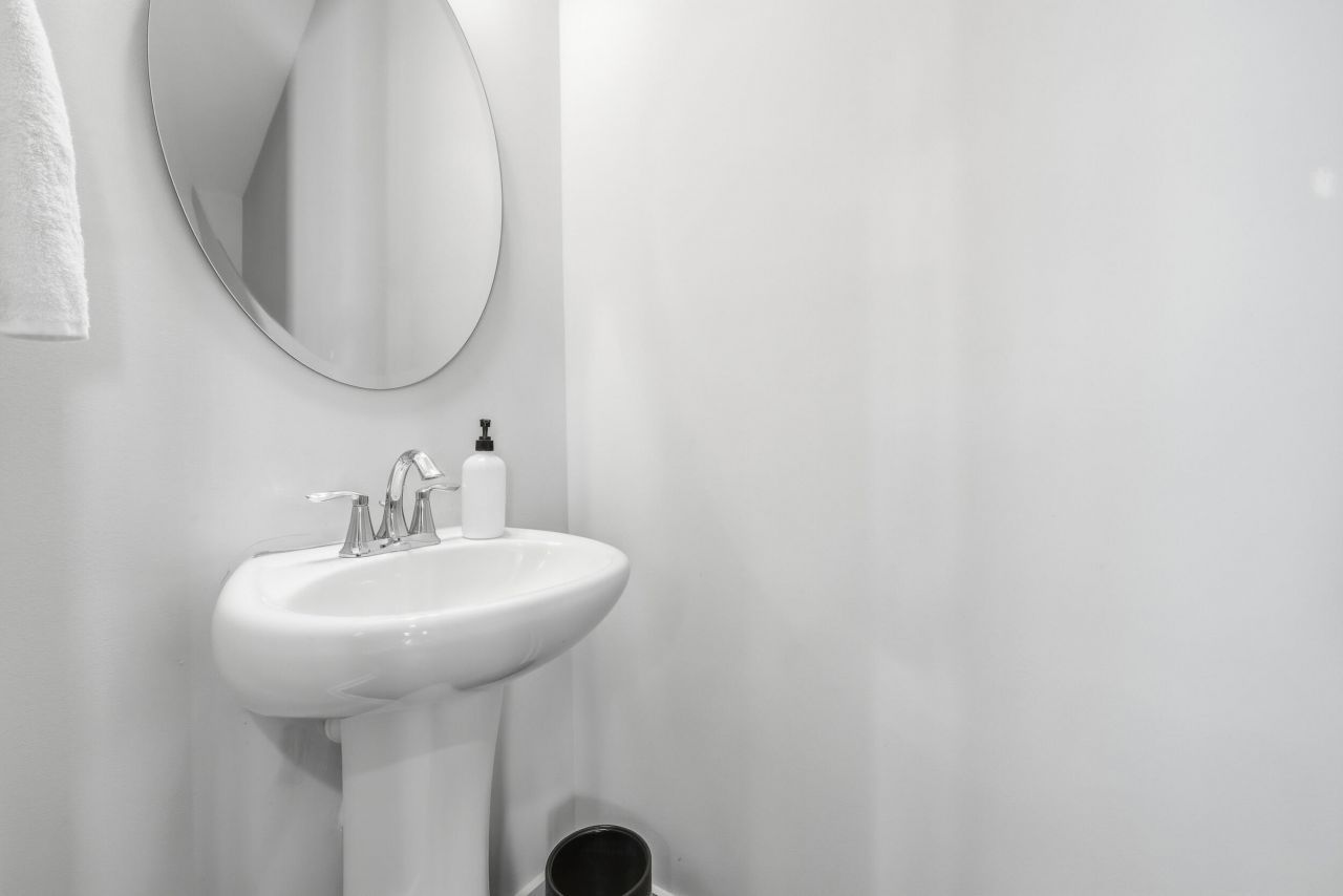 1011 Swamp Harrier Avenue Photo 23