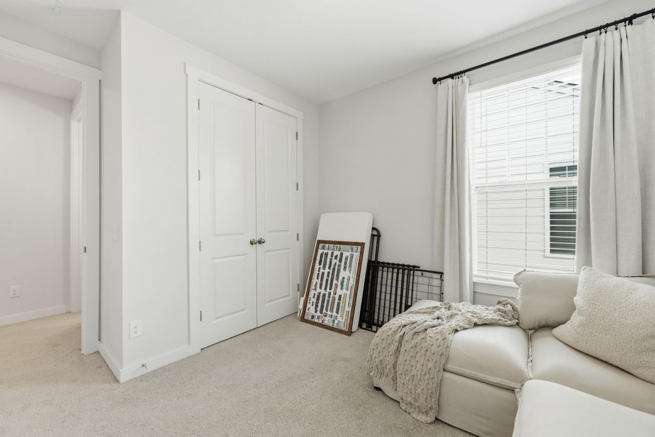 1011 Swamp Harrier Avenue Photo 26