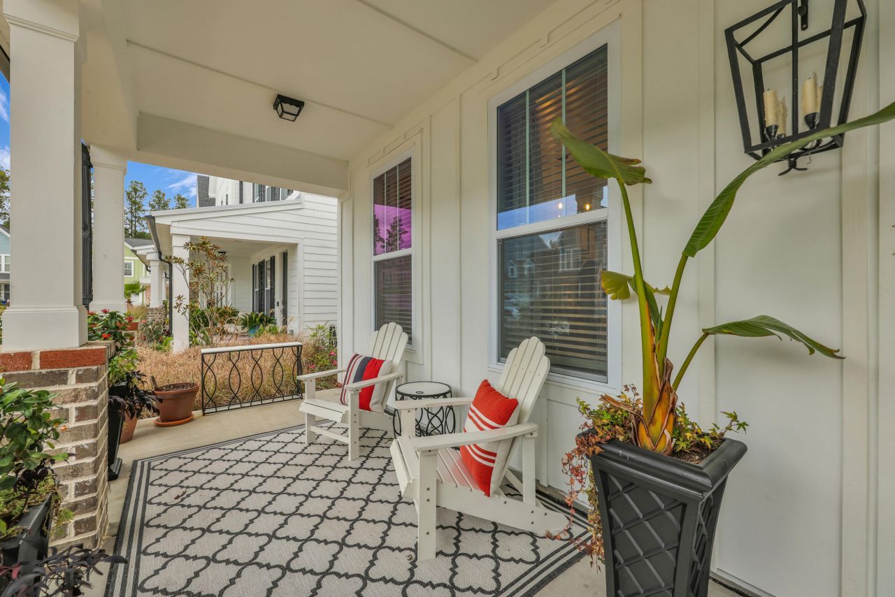 1011 Swamp Harrier Avenue Photo 3