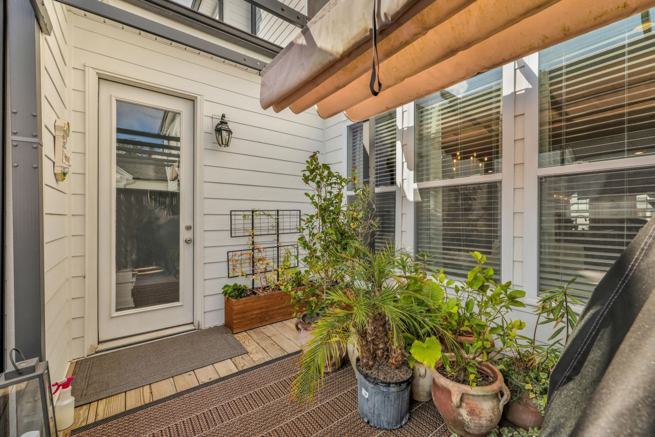 1011 Swamp Harrier Avenue Photo 39