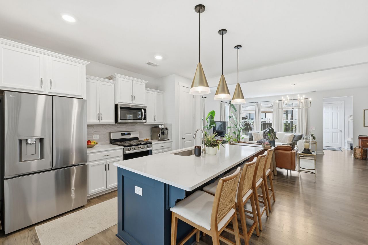 1011 Swamp Harrier Avenue Photo 6